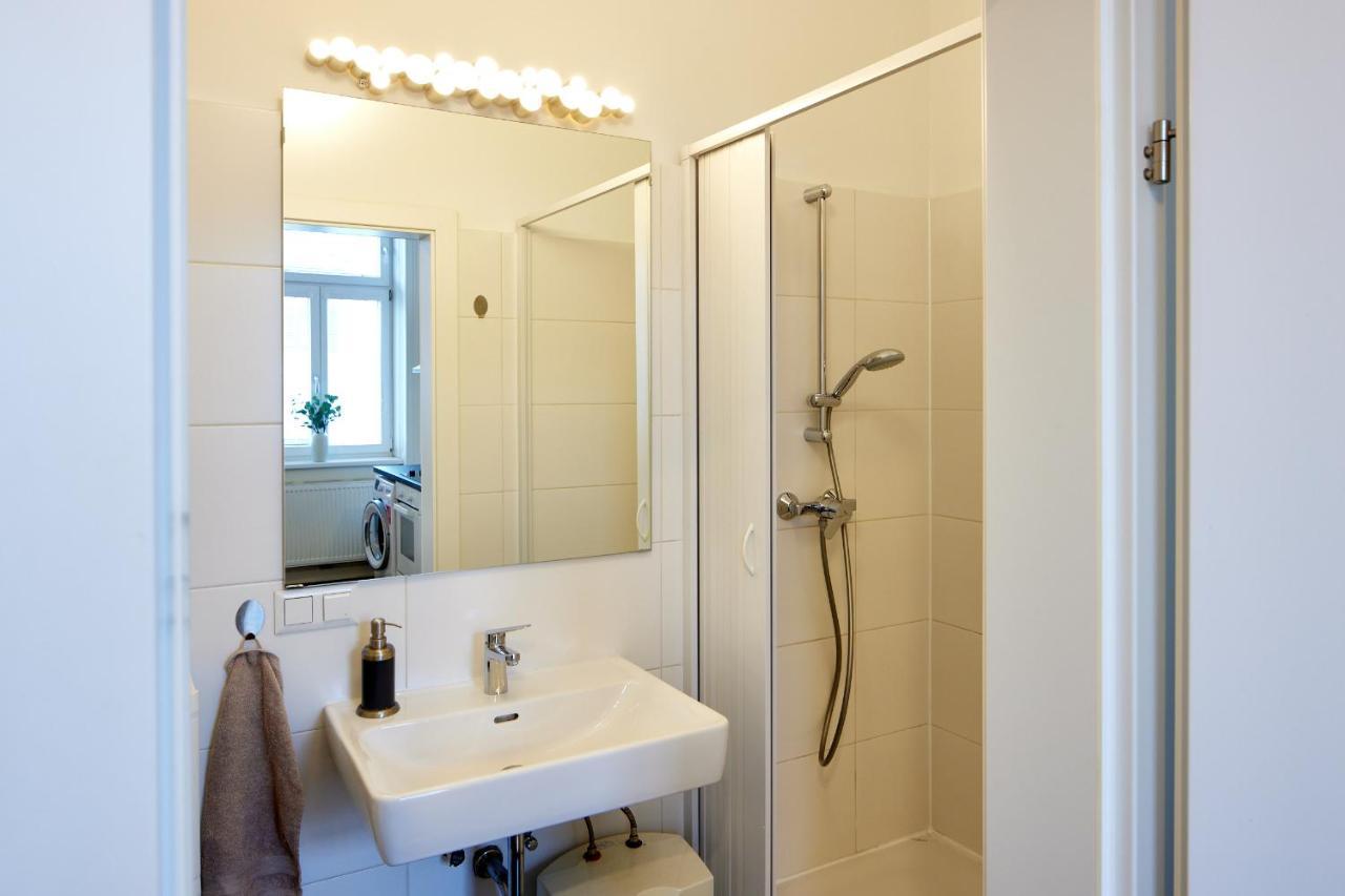 Nice Studio Close To Metro III Vienna Exterior photo