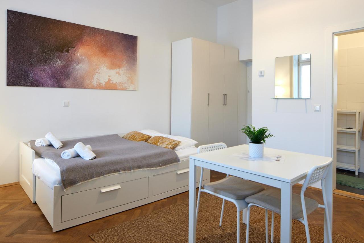 Nice Studio Close To Metro III Vienna Exterior photo
